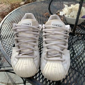 Men’s Adidas sneakers